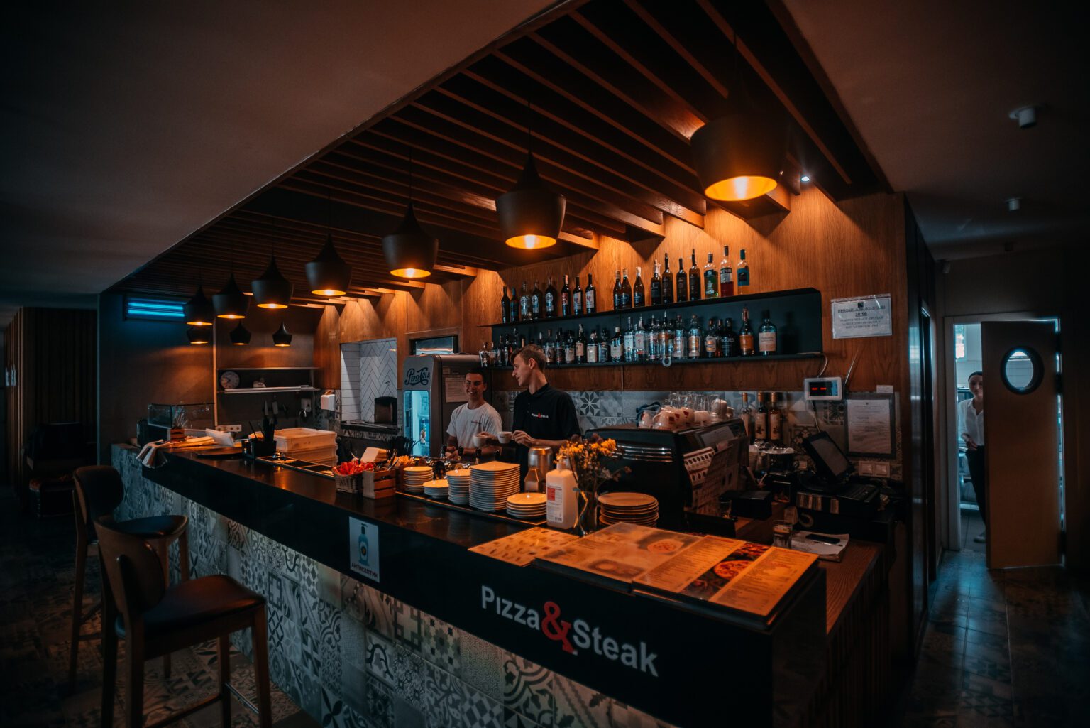 Getting to know the Pizza & Steak restaurant